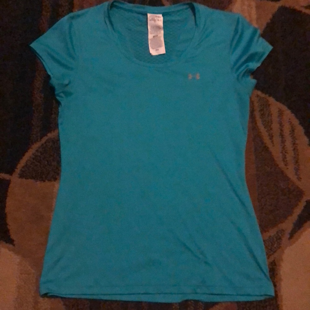 Athletic shirt